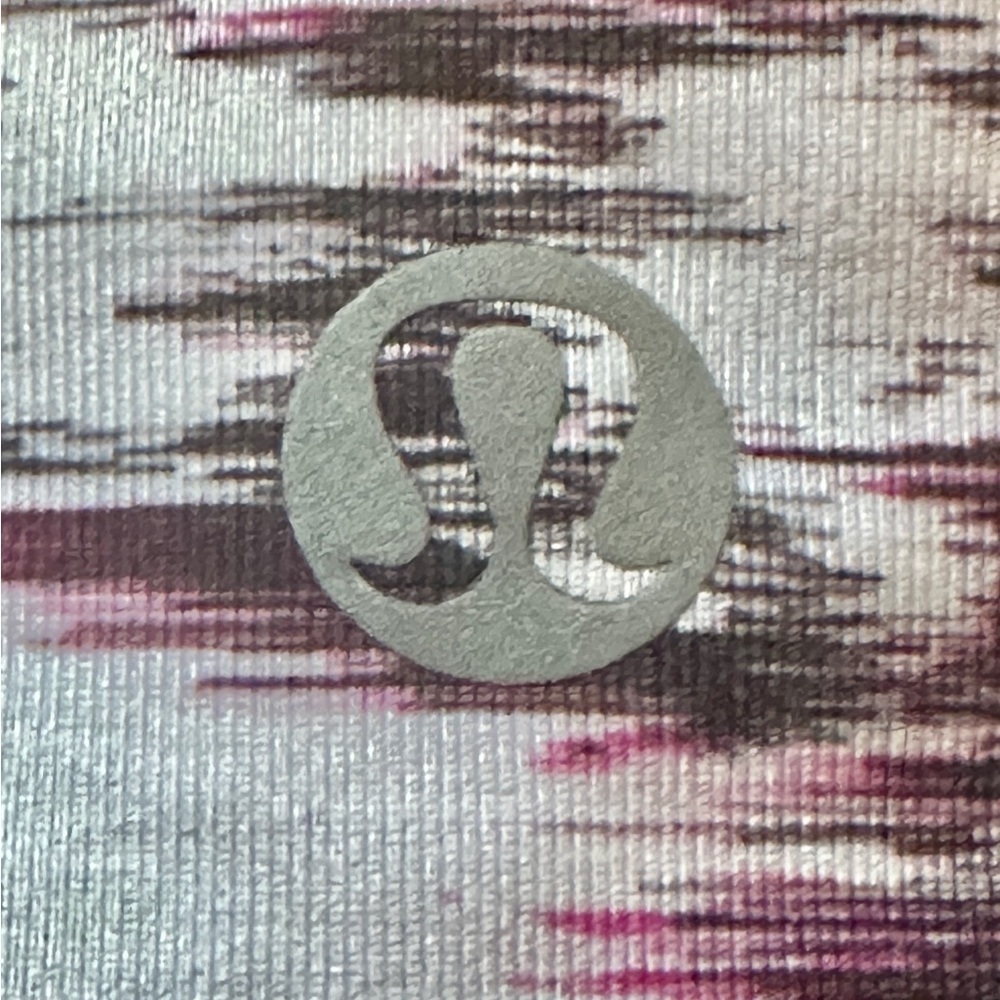 Lululemon Wunder Under Shine on 21” crop- wild berry rumble Bordeaux - Picture 9 of 10